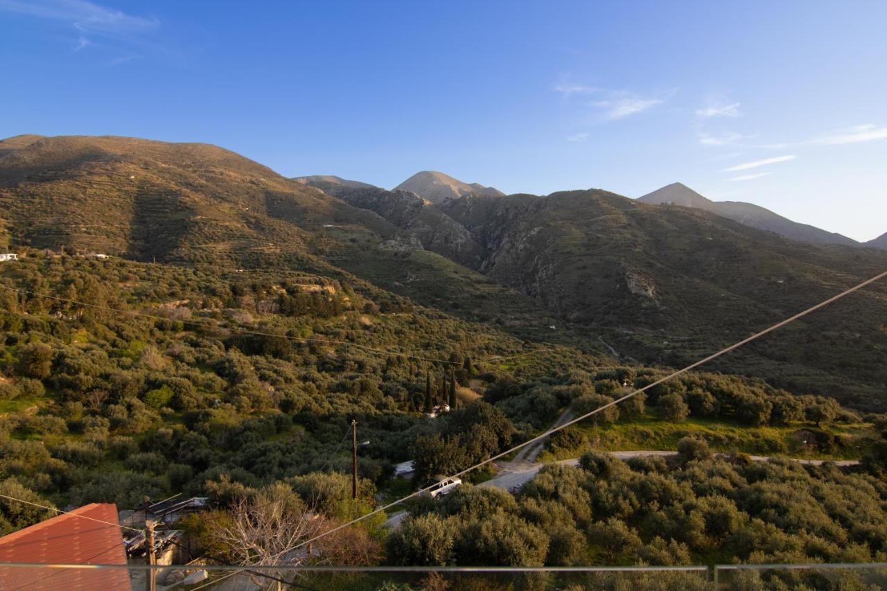 The Mountain House - Authentic Cretan Hideaway - Breathtaking And Nature Views Tourlotí エクステリア 写真