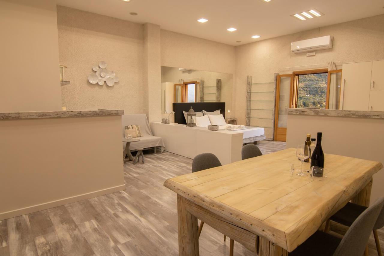 The Mountain House - Authentic Cretan Hideaway - Breathtaking And Nature Views Tourlotí エクステリア 写真